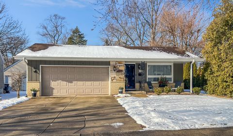 Photo of Lansing, IL 60438 (MLS # 12559480)