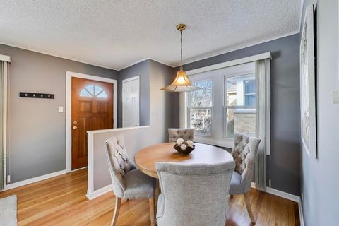 Tiny photo for 823 N Fernandez Avenue, Arlington Heights, IL 60004 (MLS # 12554853)