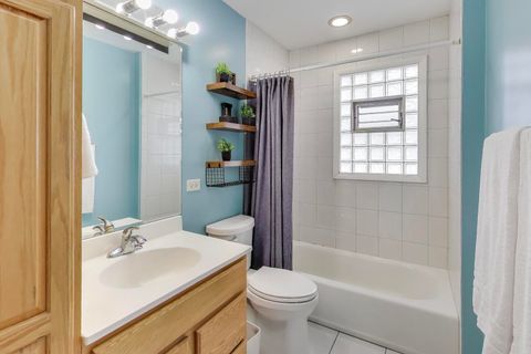 Tiny photo for 823 N Fernandez Avenue, Arlington Heights, IL 60004 (MLS # 12554853)