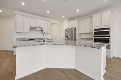 Tiny photo for 537 Watercress Drive, Aurora, IL 60504 (MLS # 12614764)