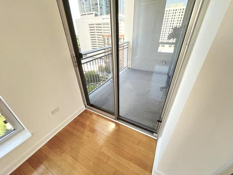 Tiny photo for 1250 S Michigan Avenue #1209, Chicago, IL 60605 (MLS # 12736200)