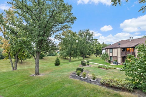 Tiny photo for 1624 Salisbury Court #C, Wheaton, IL 60189 (MLS # 12740198)