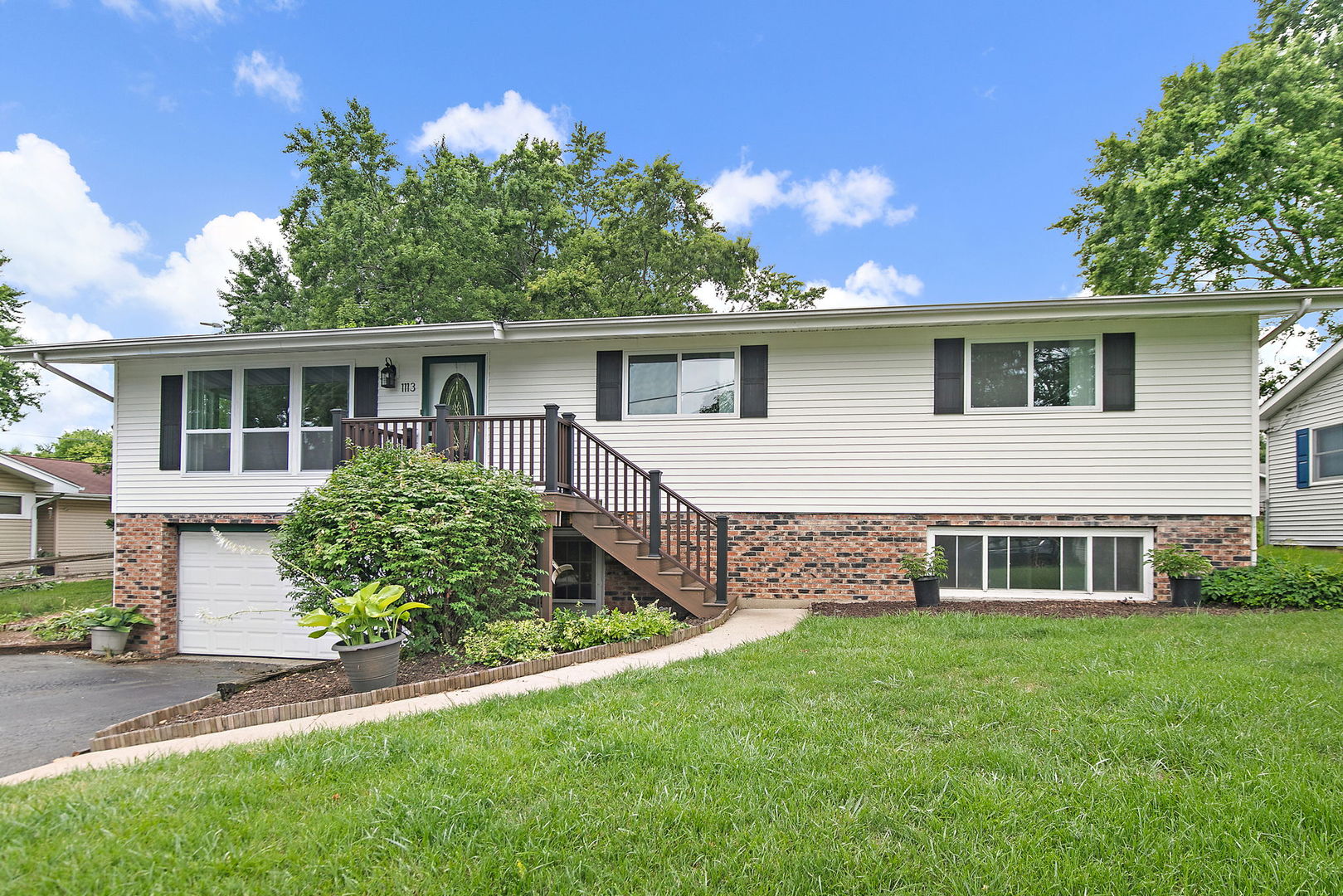 1113 Hilltop Boulevard
