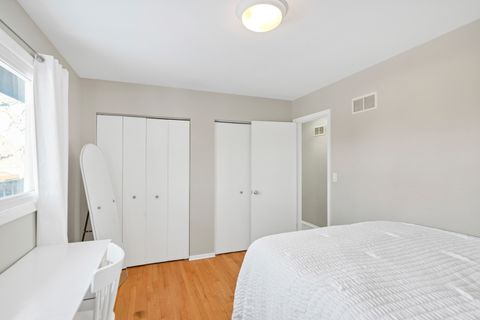 Tiny photo for 1809 Maplewood Court, Lindenhurst, IL 60046 (MLS # 12585378)