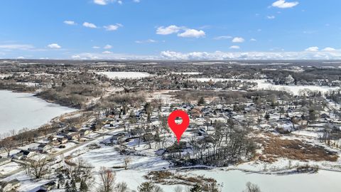 Tiny photo for 1809 Maplewood Court, Lindenhurst, IL 60046 (MLS # 12585378)