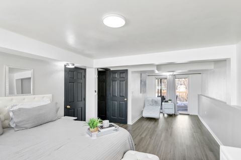 Tiny photo for 1809 Maplewood Court, Lindenhurst, IL 60046 (MLS # 12585378)