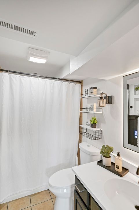 Tiny photo for 1809 Maplewood Court, Lindenhurst, IL 60046 (MLS # 12585378)