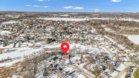 Tiny photo for 1809 Maplewood Court, Lindenhurst, IL 60046 (MLS # 12585378)