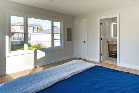 Tiny photo for 6964 W Cleveland Street, Niles, IL 60714 (MLS # 12596349)