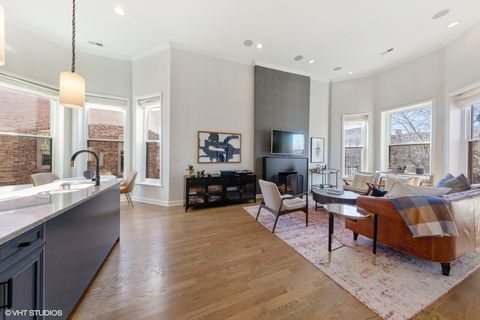 Tiny photo for 2849 N Burling Street #3, Chicago, IL 60657 (MLS # 12552329)