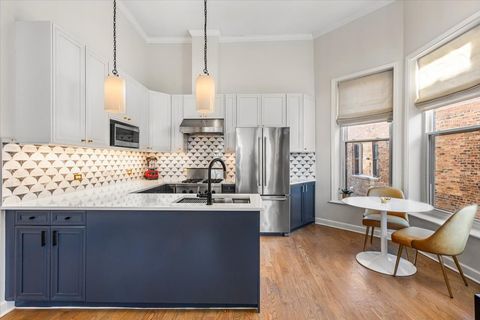 Tiny photo for 2849 N Burling Street #3, Chicago, IL 60657 (MLS # 12552329)