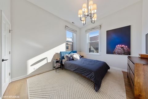 Tiny photo for 2849 N Burling Street #3, Chicago, IL 60657 (MLS # 12552329)