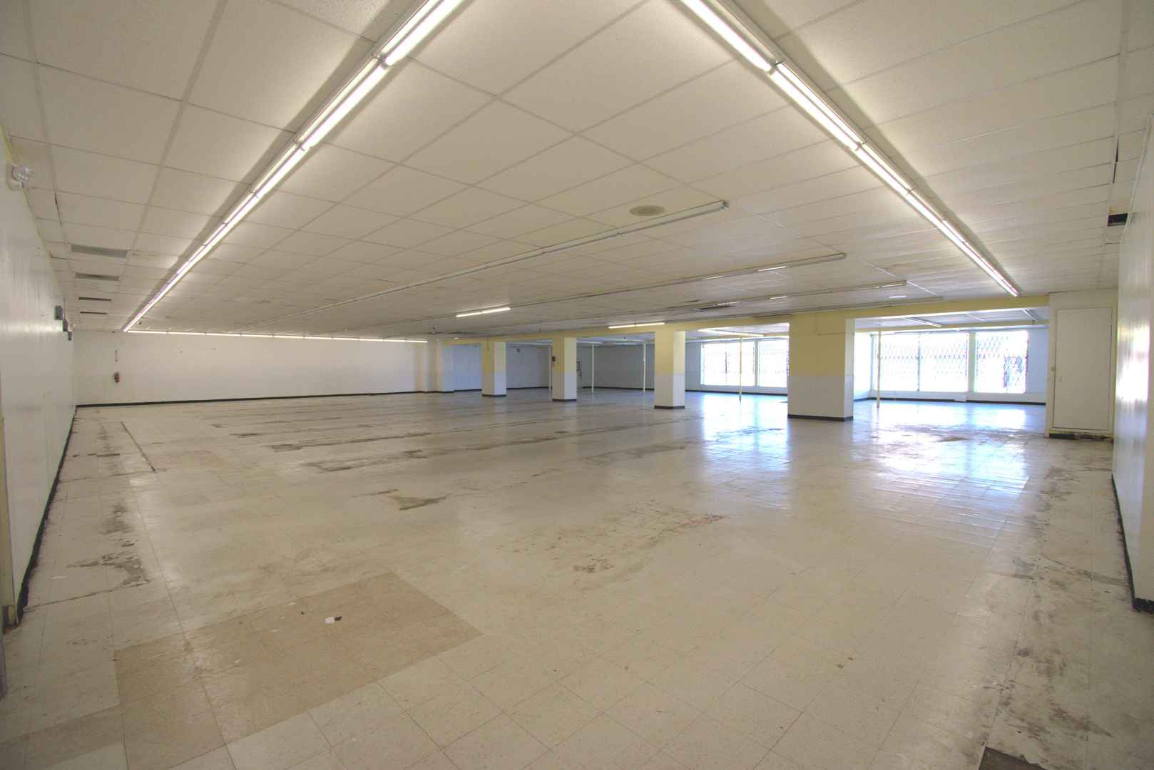 5101 W Division Street