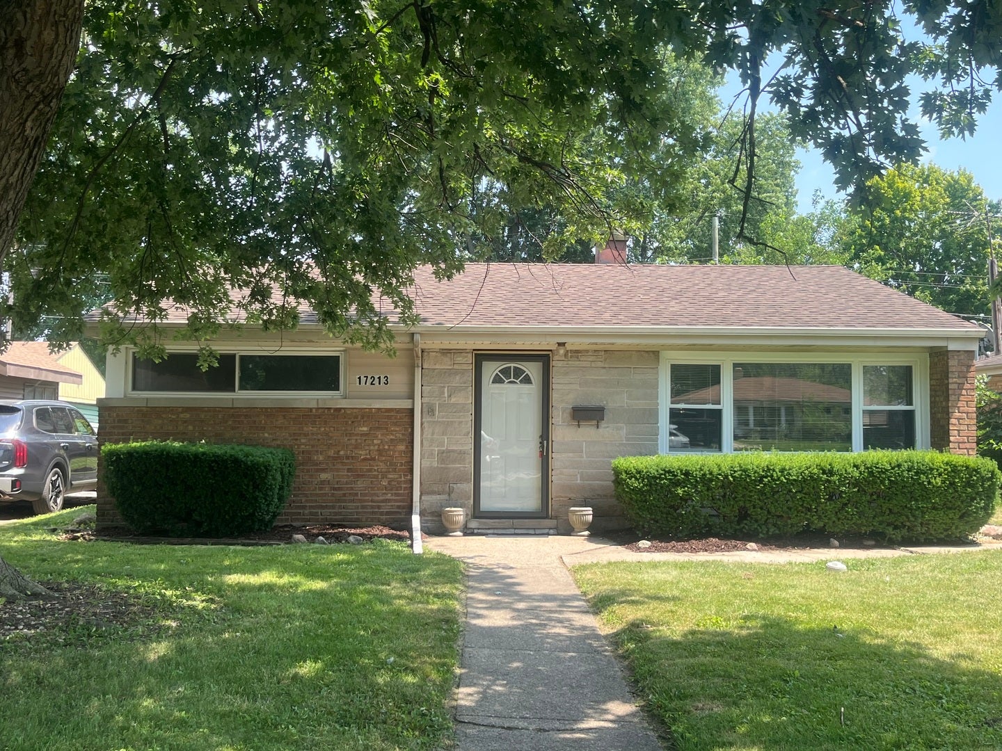 Photo 1 of 14 — 17213 Lorenz Avenue, Lansing, IL 60438