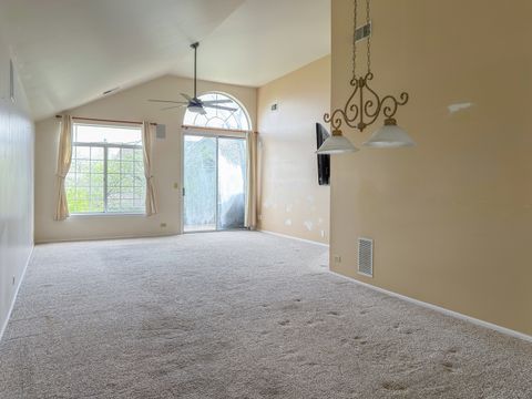Tiny photo for 30W015 Juniper Court #30W015, Warrenville, IL 60555 (MLS # 12622316)