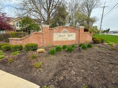Tiny photo for 30W015 Juniper Court #30W015, Warrenville, IL 60555 (MLS # 12622316)