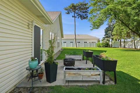 Tiny photo for 2267 WHISPERING OAKS Court, Highland, IN 46322 (MLS # 12687177)