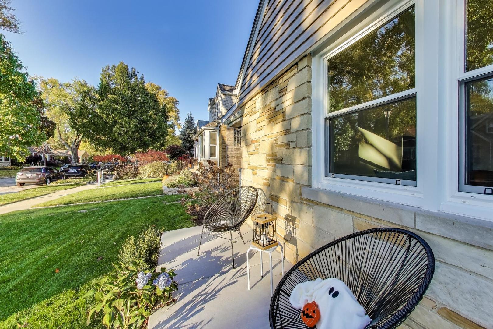 8521 Springfield Avenue