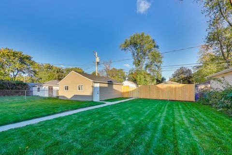 Tiny photo for 8521 Springfield Avenue, Skokie, IL 60076 (MLS # 12442071)