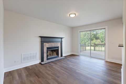 Tiny photo for 2042 University Drive, Naperville, IL 60565 (MLS # 12474510)