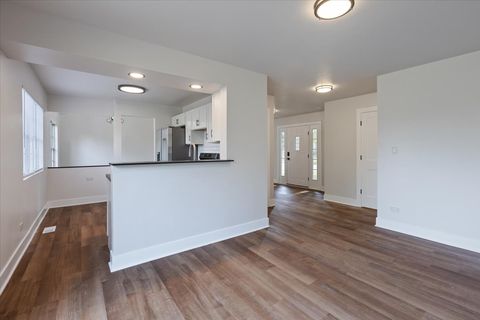 Tiny photo for 2042 University Drive, Naperville, IL 60565 (MLS # 12474510)