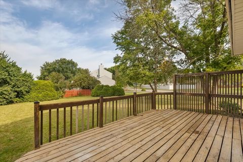 Tiny photo for 2042 University Drive, Naperville, IL 60565 (MLS # 12474510)