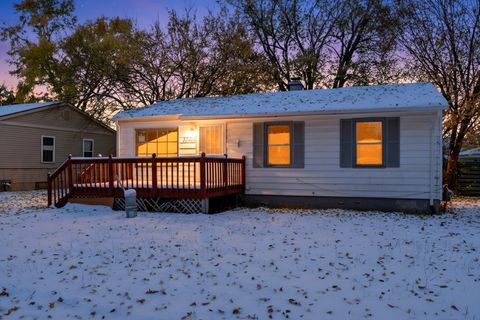 Photo of 22408 Strassburg Avenue, Sauk Village, IL 60411 (MLS # 12518942)