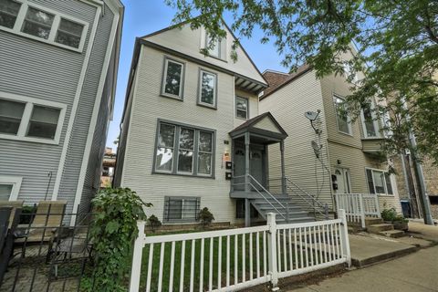 1116 W Roscoe Street 1 Chicago IL 60657