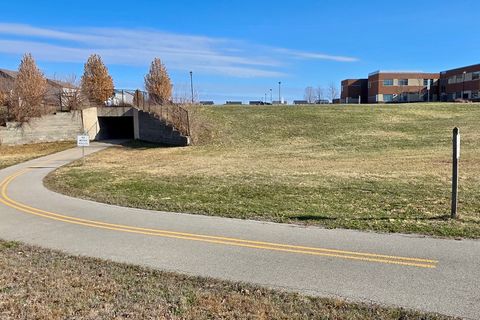 Tiny photo for 1525 Stoneroller Circle, Bloomington, IL 61705 (MLS # 12515917)