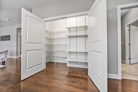 Tiny photo for 1525 Stoneroller Circle, Bloomington, IL 61705 (MLS # 12515917)