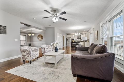 Tiny photo for 1525 Stoneroller Circle, Bloomington, IL 61705 (MLS # 12515917)