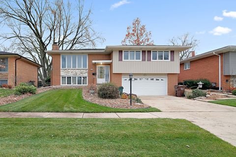 Photo of 6508 Cedar Road, Oak Forest, IL 60452 (MLS # 12520235)