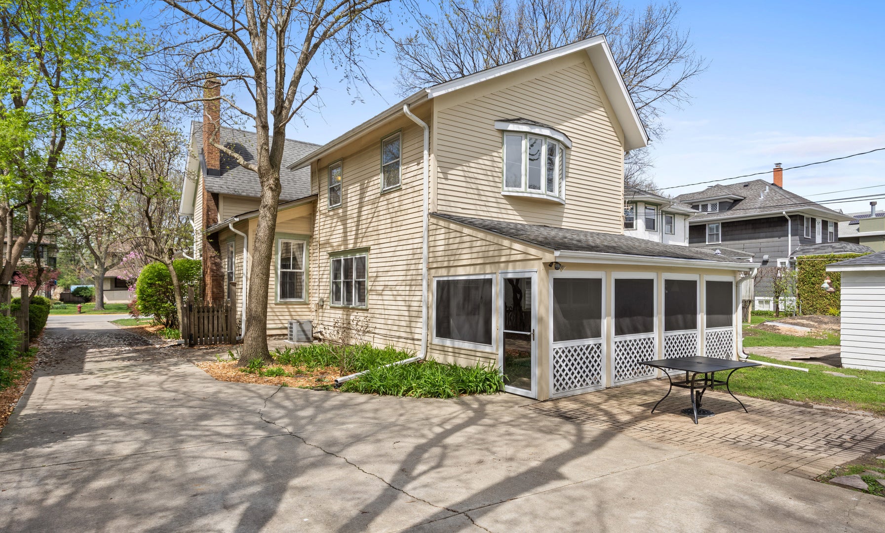 622 N Ridgeland Avenue