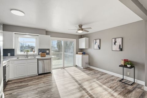 Tiny photo for 368 33rd Avenue Court, East Moline, IL 61244 (MLS # 12576010)