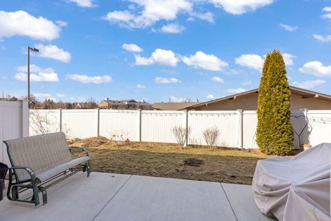 Tiny photo for 213 Manor Drive, New Lenox, IL 60451 (MLS # 12581607)