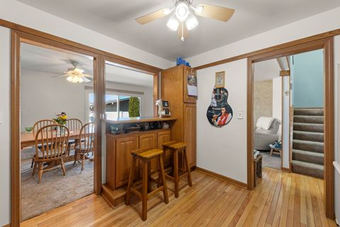 Tiny photo for 213 Manor Drive, New Lenox, IL 60451 (MLS # 12581607)