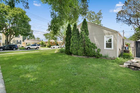 Tiny photo for 1446 EVERETT Avenue, Des Plaines, IL 60018 (MLS # 12743860)