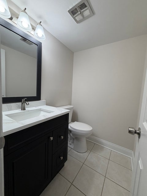 Tiny photo for 120a Collen Street #104, Lombard, IL 60148 (MLS # 12798342)