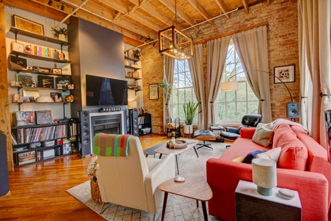 Tiny photo for 5235 N Ravenswood Avenue #15, Chicago, IL 60640 (MLS # 12731666)