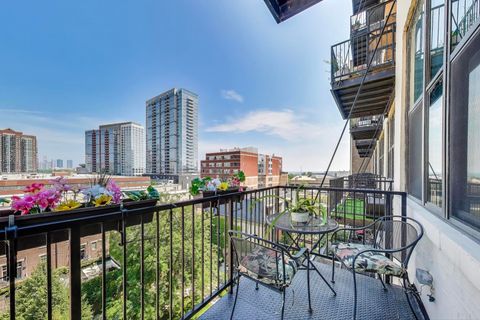 Tiny photo for 320 E 21ST Street #501, Chicago, IL 60616 (MLS # 12507317)