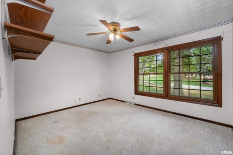 Tiny photo for 4836 W PLEASANT Street, Davenport, IA 52804 (MLS # QC4268637)