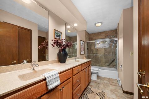 Tiny photo for 4836 W PLEASANT Street, Davenport, IA 52804 (MLS # QC4268637)