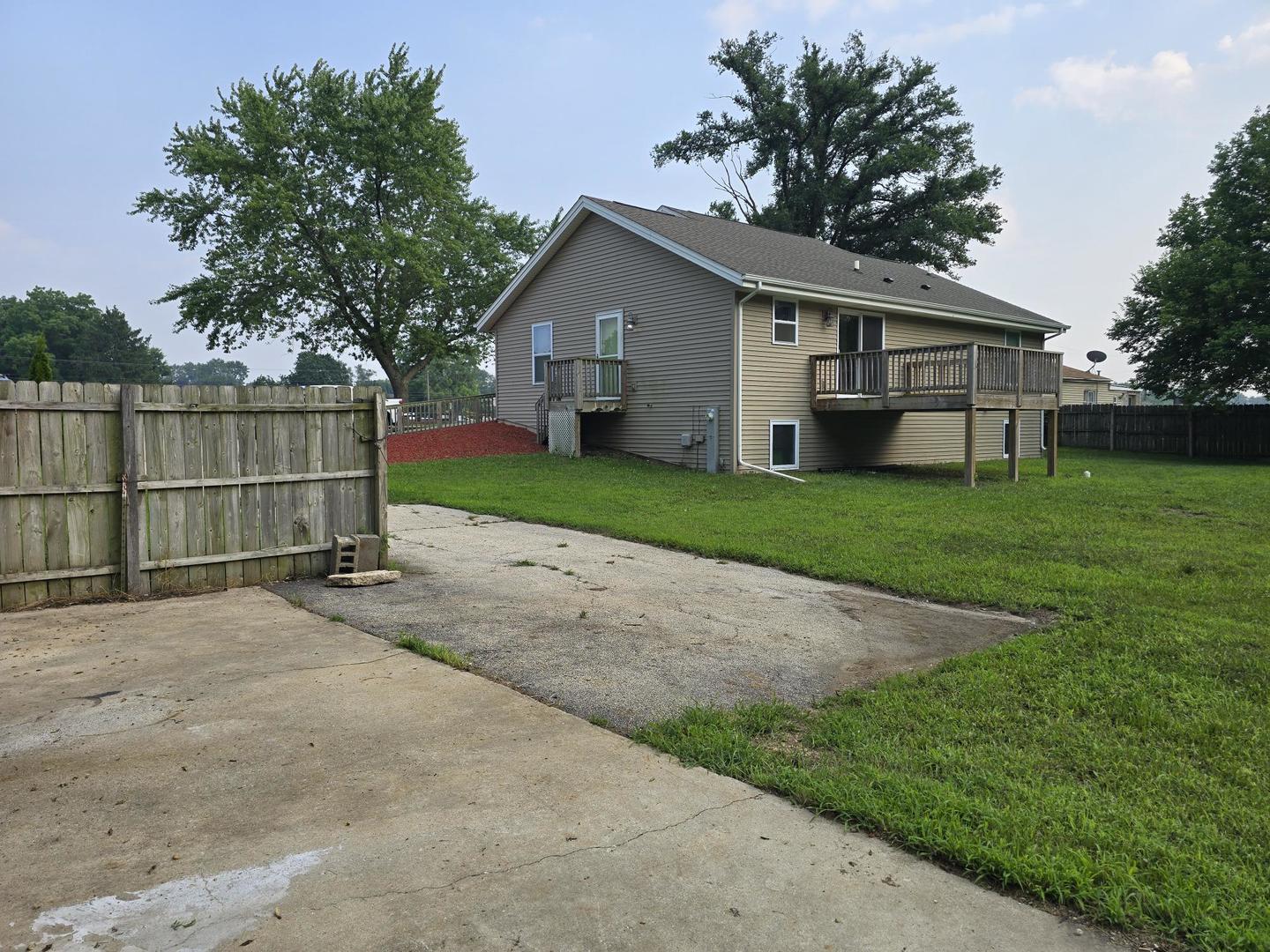 9306 N. 2nd Street
