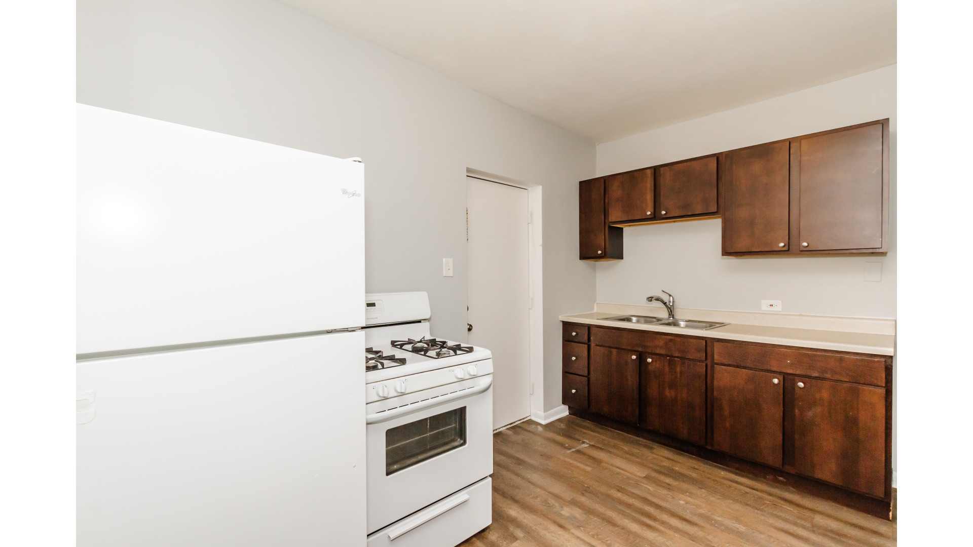 4500 W Fullerton Avenue 2