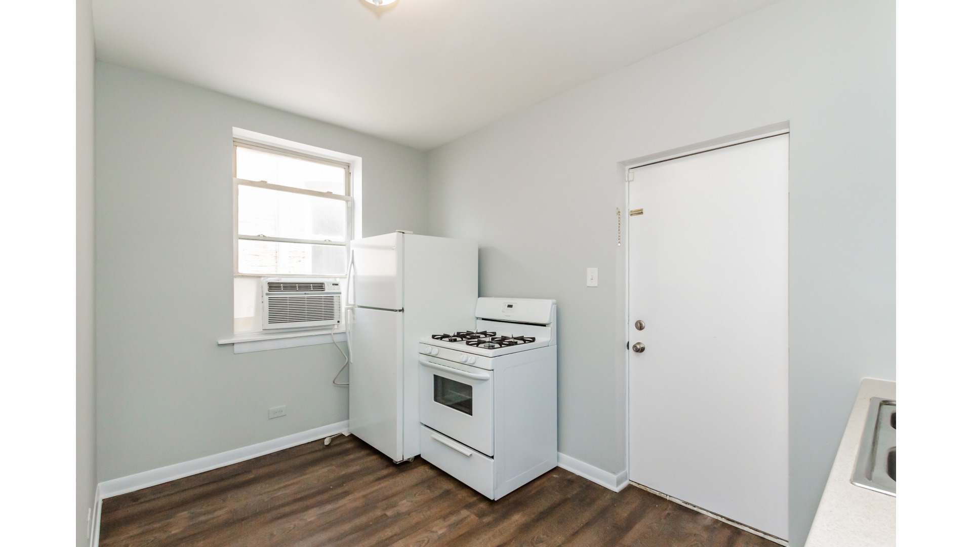4500 W Fullerton Avenue 2