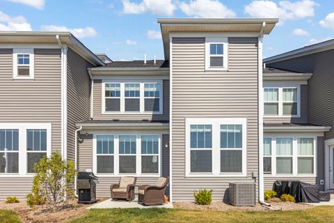 Tiny photo for 2267 Ryegrass Lane, Bolingbrook, IL 60490 (MLS # 12473351)