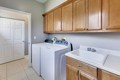 Tiny photo for 2444 N De Cook Court, Park Ridge, IL 60068 (MLS # 12606435)