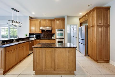Tiny photo for 2444 N De Cook Court, Park Ridge, IL 60068 (MLS # 12606435)