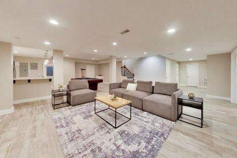 Tiny photo for 2444 N De Cook Court, Park Ridge, IL 60068 (MLS # 12606435)