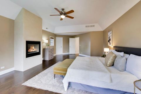 Tiny photo for 2444 N De Cook Court, Park Ridge, IL 60068 (MLS # 12606435)